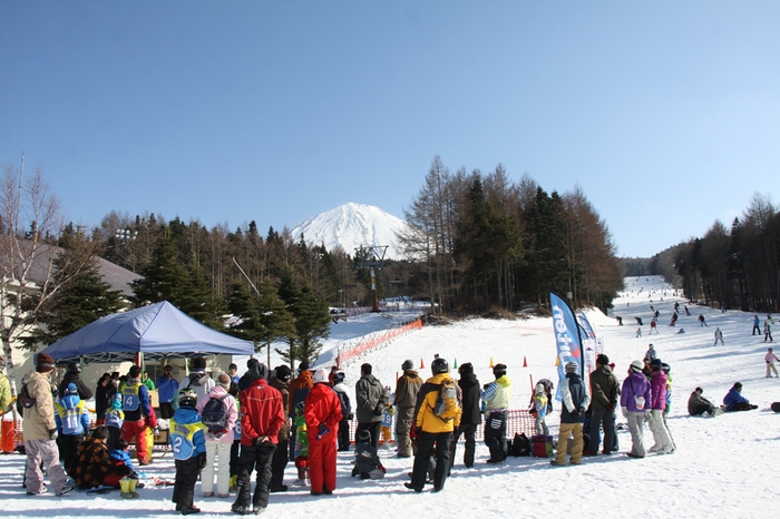 昨年の「親子雪上運動会」の様子