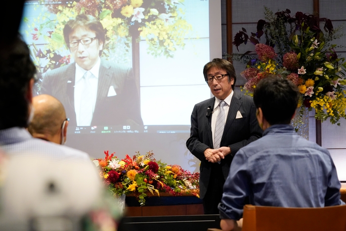 (写真6:BBT大学の今後10年の覚悟を語る宇田副学長)