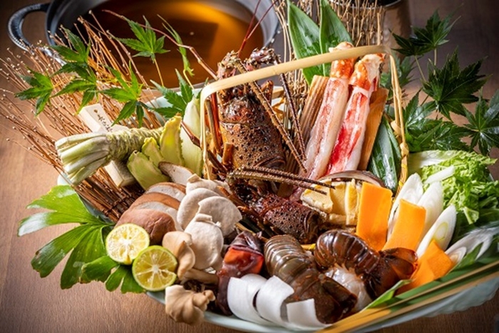 伊勢海老、高足蟹、天城山葵を中心としたメインのしゃぶしゃぶ2