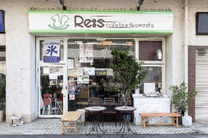 Re:s cafebar&sweets リスカフェ