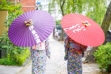 レトロな伊東の温泉街を浴衣で楽しめる！ 浴衣レンタルスペース“ゆかたび”が7月1日～9月30日に開設