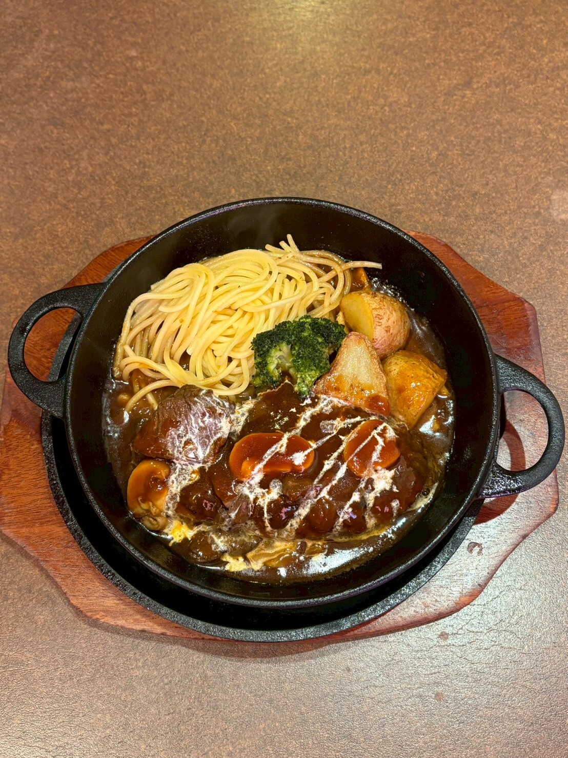 復刻シチューハンバーグ