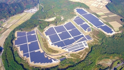 「山口・萩メガソーラー発電所」の竣工式を実施