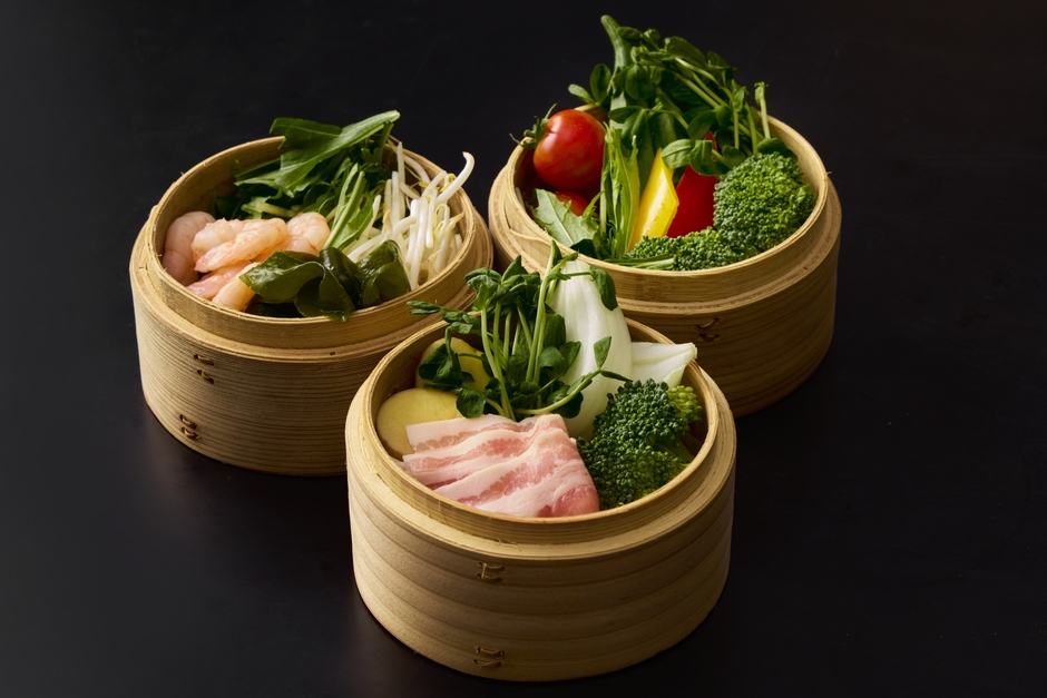 健康的なグリーンフードの食材を自由に選んで楽しめるヘルシーなせいろ蒸し