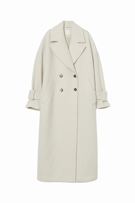 ウールブレンドロングコート¥9,999(52% リサイクルウール 46% リサイクルポリエステル)