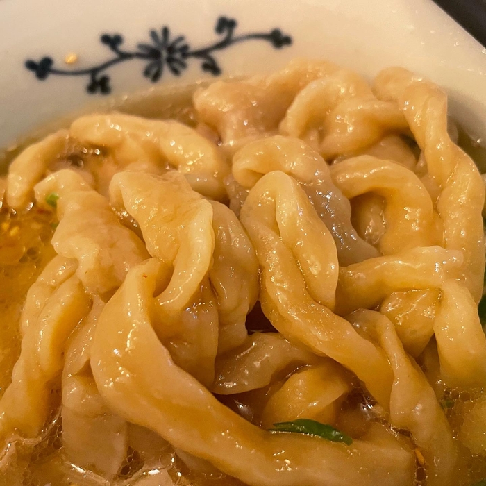 もち姫100%の極太手打ち麺