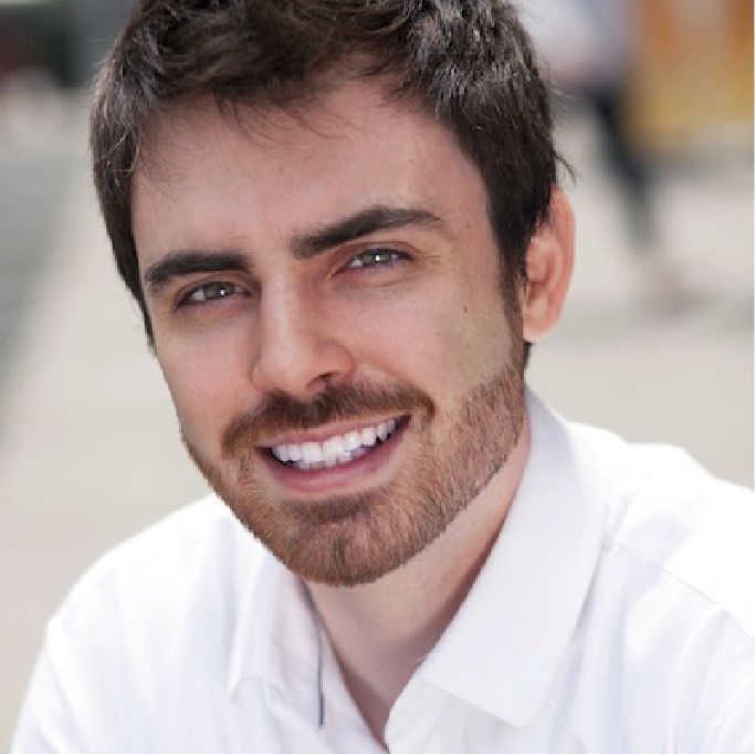 技術リーダー:Alex Waters