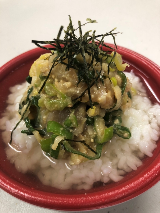 【つくば酒趣】「チョウザメなめろう茶漬け」