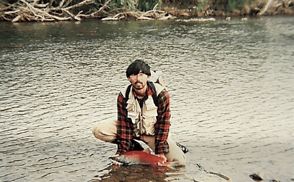 アラスカで魚類調査のボランティア活動に参加した時の様子。生態学研究者への道を歩む原点となった。