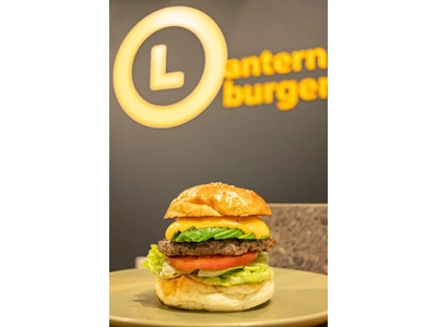 神楽坂の鉄板焼店発！グルメバーガー専門店「Lantern burger」　 東京・神楽坂に移転し9月22日グランドオープン