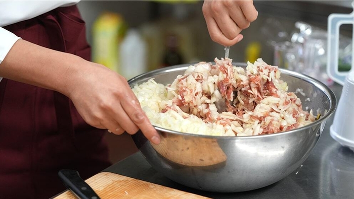 旨味が凝縮された肉感たっぷりの餡