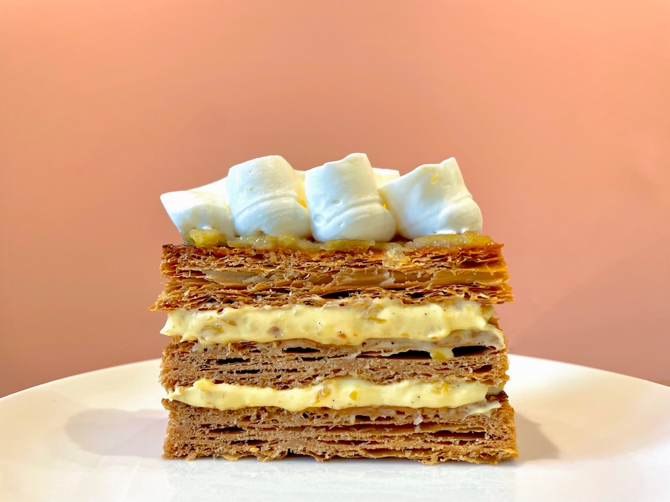 「Patisserie Les Bien-Aimes」の「Mille-Feuille d'Agrumes 柑橘のミルフイユ」