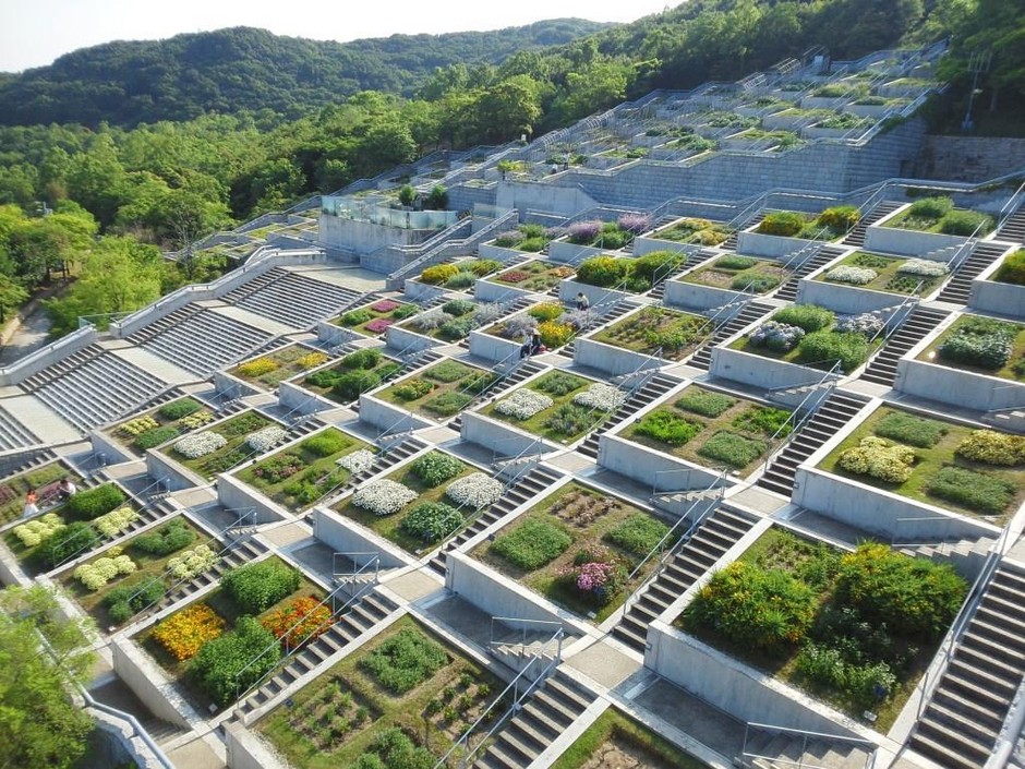 淡路夢舞台 展望テラス(百段苑)