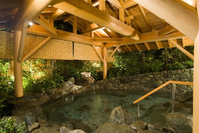 ほたるの湯 岩風呂