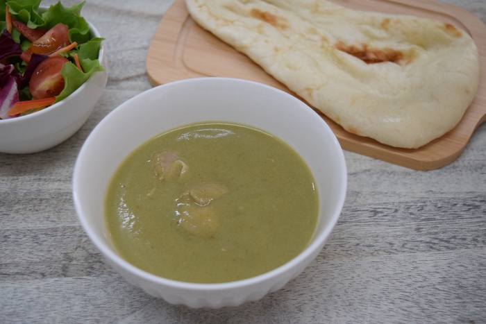 ココナッツミルク香るグリーンカレー(チキン)　盛り付け例