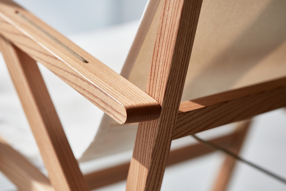 細部：けやきの木目