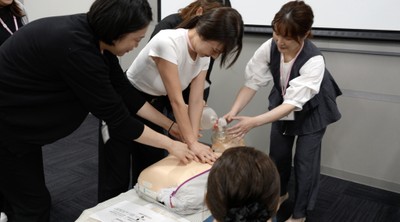 命を預かる覚悟を叩き込む救命訓練(1)