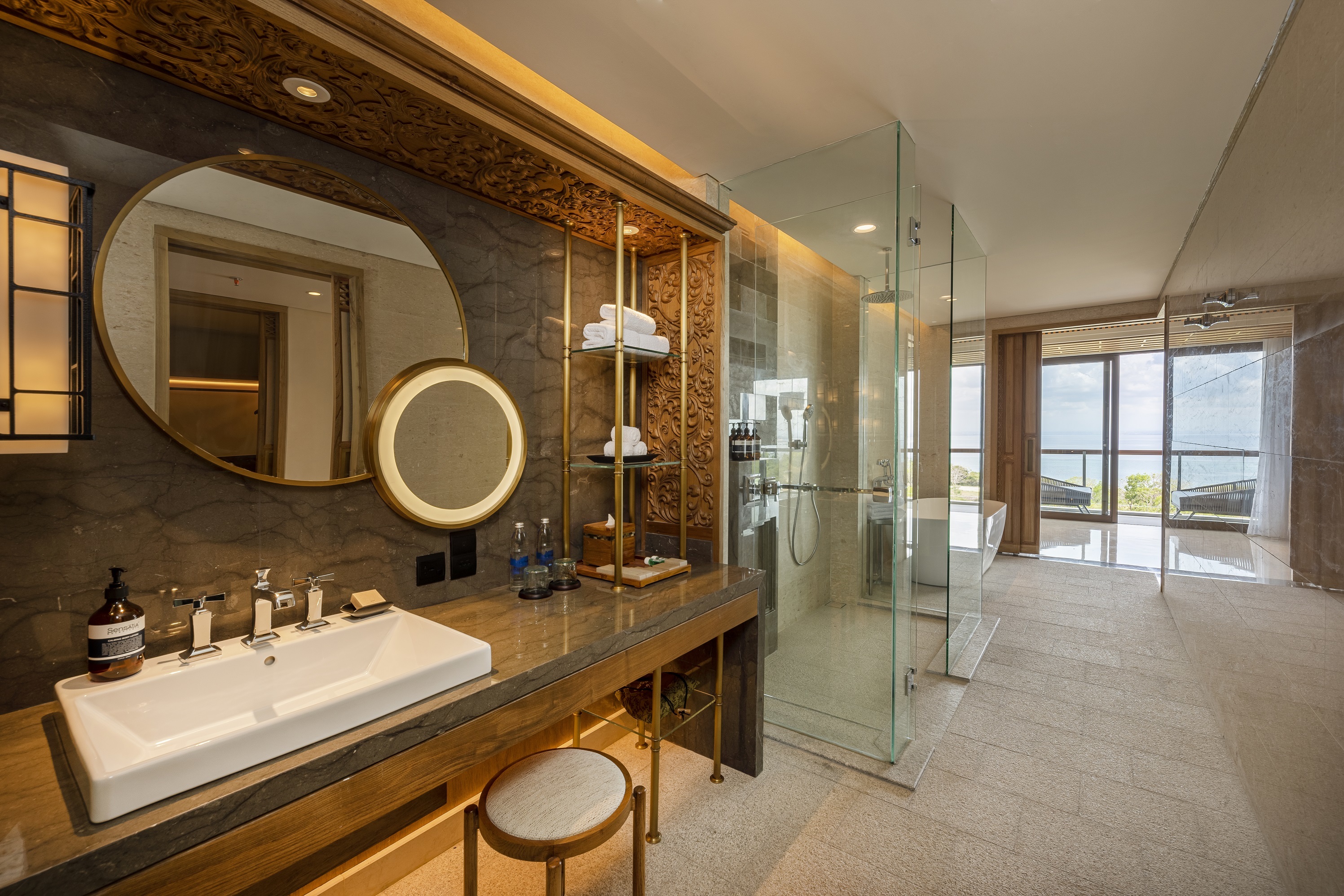 アヤナ セガラ バリ オーシャンビュールーム バスルーム