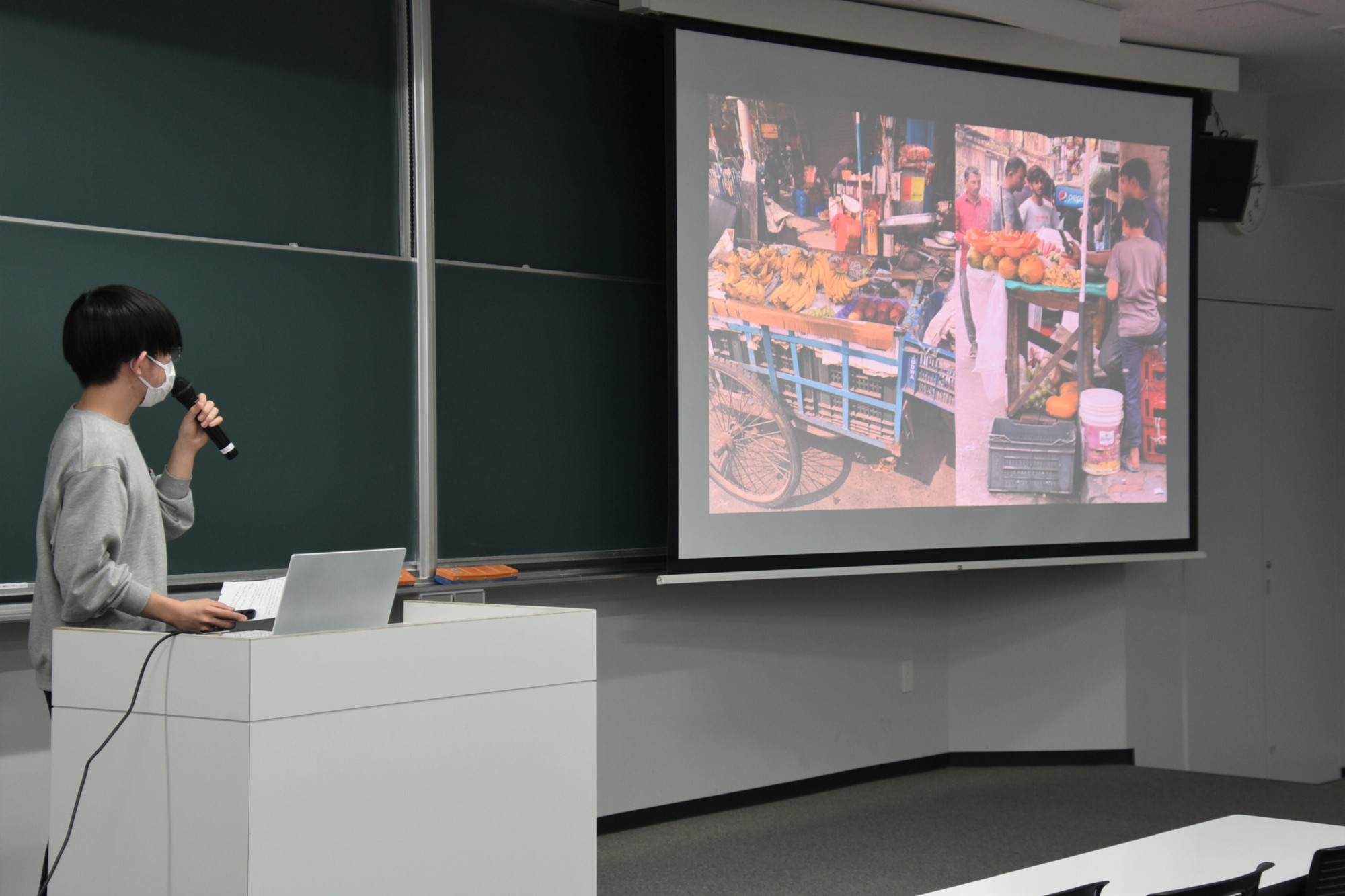 インド組の発表