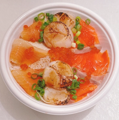 ＼これでもか！サーモンづくしのサーモン・銀鮭まつり！／ 駿河湾沼津サービスエリア下り線「おさかな丼屋 とと丸」で 秋の“サーモン・銀鮭”メニューを11/30(日)まで限定販売！