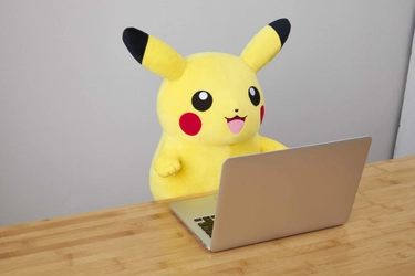 テレワークを快適に！ 「ピカチュウ」のPCクッションが再び登場