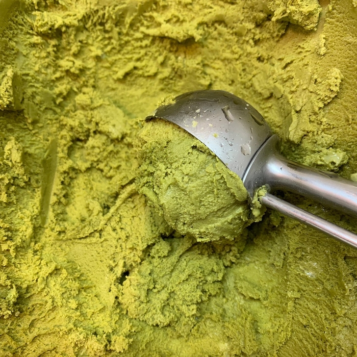 <濃い抹茶アイスクリーム画像>