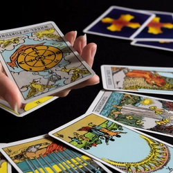 スピリチュアル従事者向け専門EC「ARCANA(アルカナ)」本格始動　 ヒーラー・占い師向け卸価格×AIブレスレットデザイン機能を実装