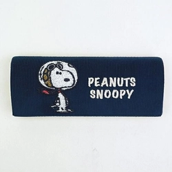 その姿、反則級の可愛さ！いつもと違うスヌーピーに癒やされるこだわりのメガネケース
