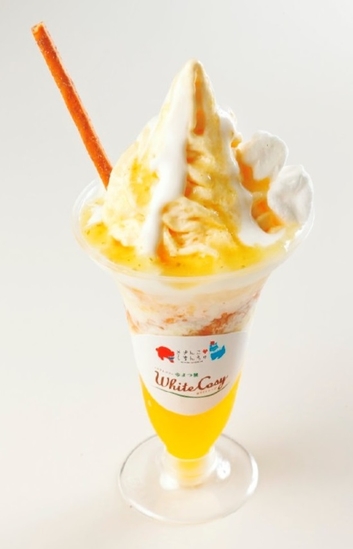 よつ葉乳業　パフェ