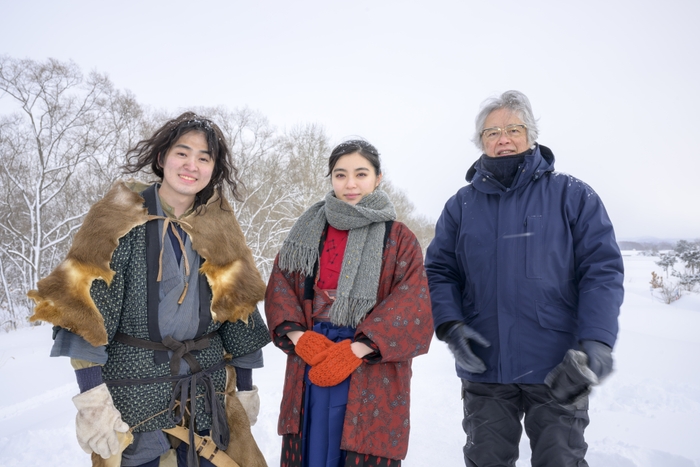 左から、望月歩さん（一三四役）、吉田美月喜さん（テル役）、菅原浩志監督