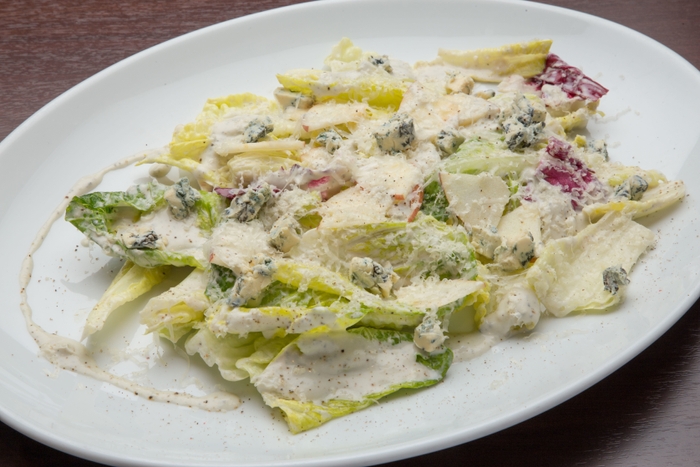 キコランギチーズとジャズリンゴのシーザーサラダ