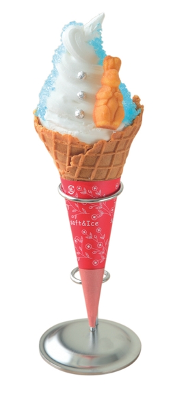 <新宿高島屋限定>ピーターラビットのブルージャケットソフトクリーム 600円