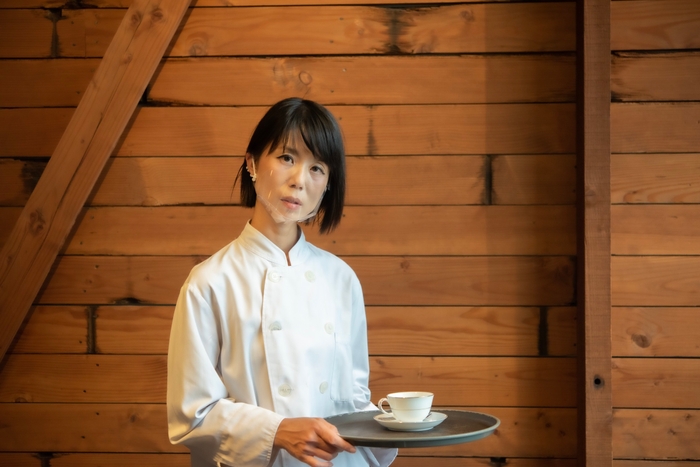 カフェ&レストランの接客に