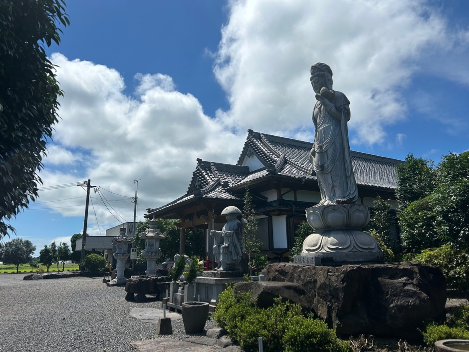 提携寺院　納骨堂前写真