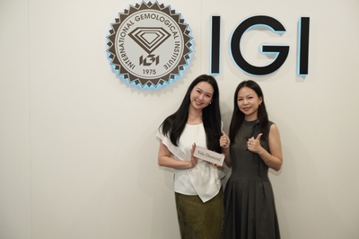 左:Vela Diamond Founder / 桜木 麗佳 右:IGI Asia Pacific Head Office / Rita Xu氏