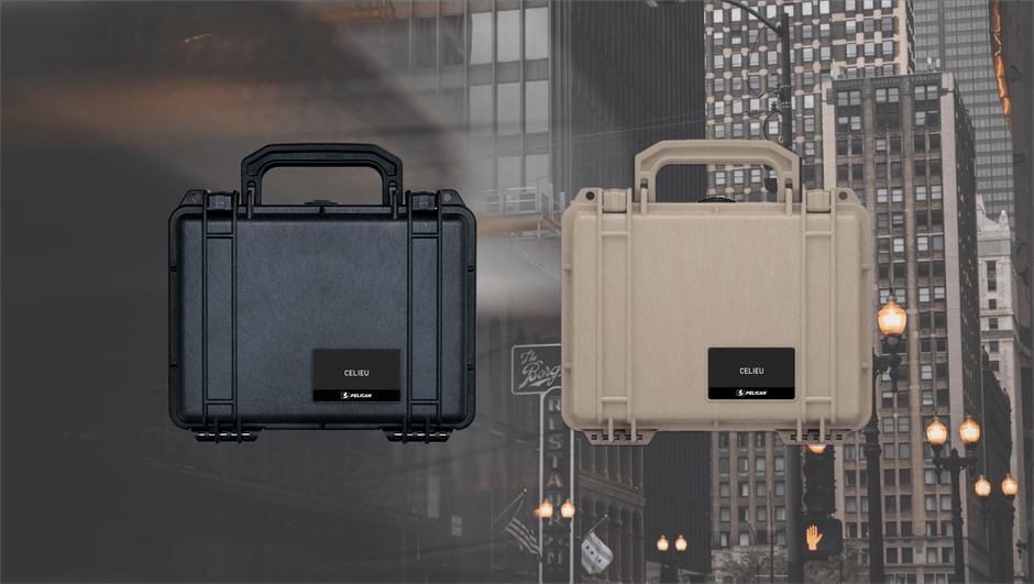 *PELICAN SRITS＜ペリカンソアル＞はブラックケース（左側）orデーザトタン（右側）の2色展開となります。内装、ショルダーはどちらも同じブラックカラーで統一となります。