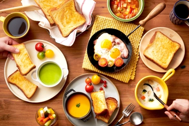 デニッシュ食パン専門店ボローニャがデニッシュパンに合う スープを開発　 「7種のスープとデニッシュセット」を3月5日より発売