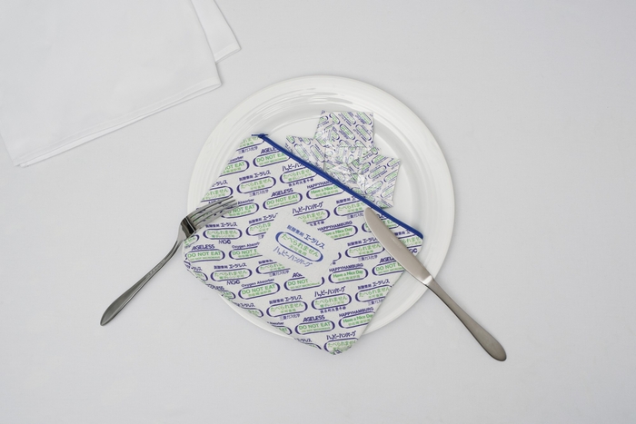 ポーチ 980円(税込)