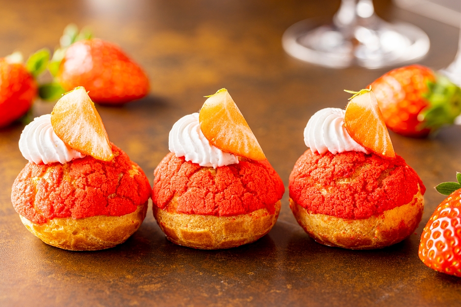 真っ赤なクッキーシュー