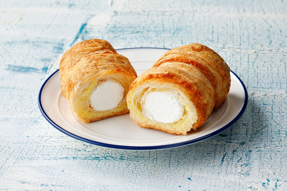 パイコロネ(塩バニラホイップ) おわら風の盆牛乳入り