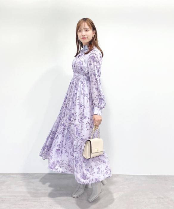 LILLIAN CARAT 限定ワンピース 着用イメージ