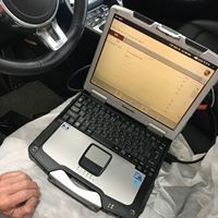 コンピューターによる愛車診断も実施中