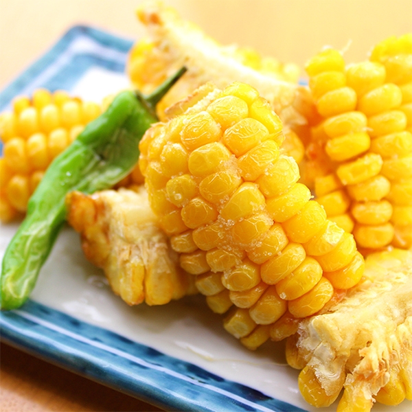 塩にも北海道にこだわります!知床らうす海洋深層水の塩 ラウシップをつかった揚げとうきび(塩) 330円+税