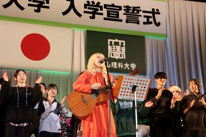 晴れやかに行われた入学宣誓式