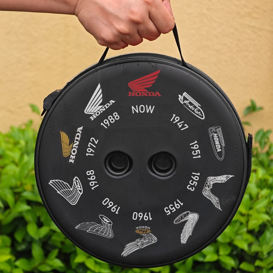 タイヤ型折り畳み椅子 Honda ウィングマーク