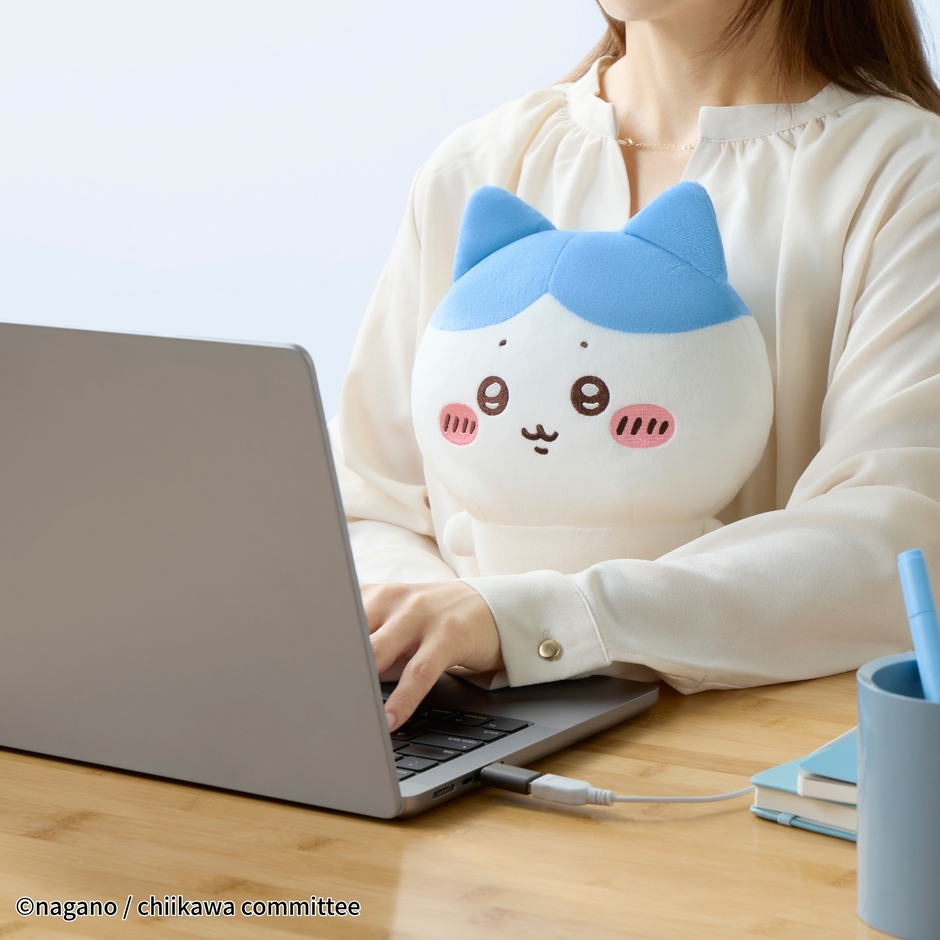 あったかぬいぐるみ　ハチワレ　イメージ1