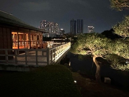 夜の中島の御茶屋(露台)