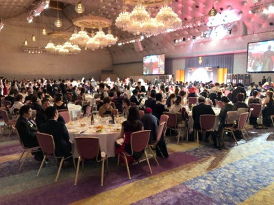 会場