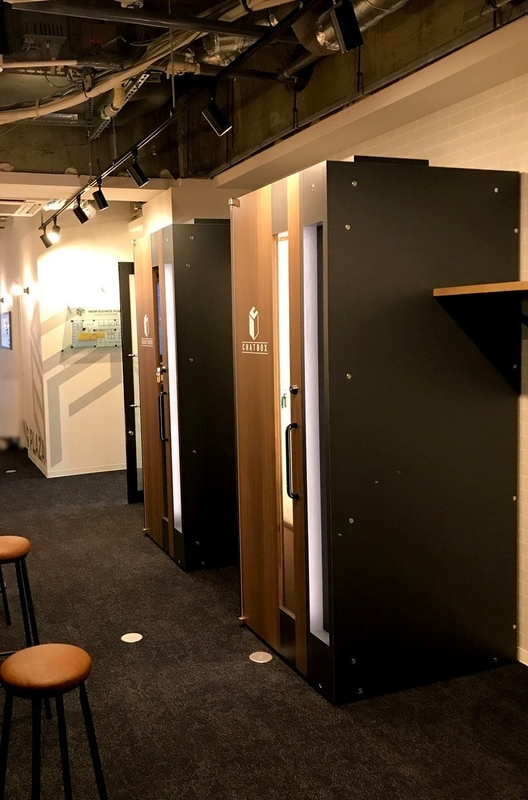 レンタルオフィスの共用スペースでの活用