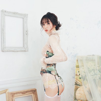現代女性とアートがテーマ